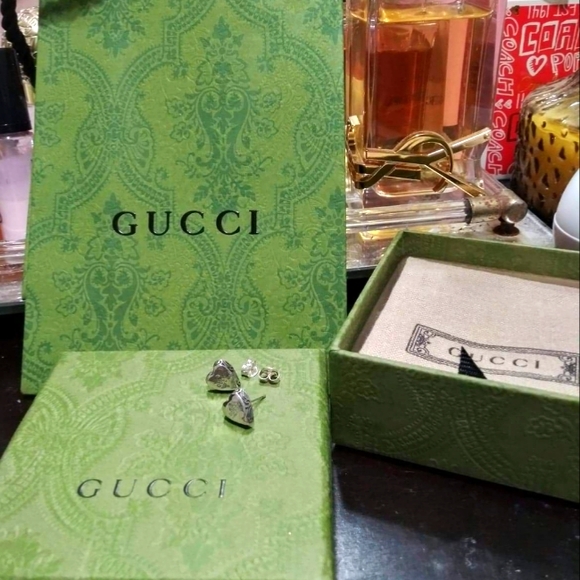 Gucci Silver Heart Earing Studs - Picture 8 of 8